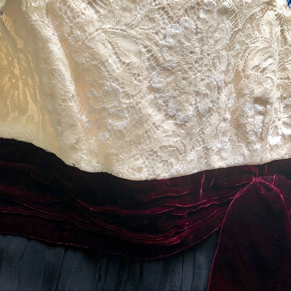 Strapless lace and velvet cocktail dress , sz 4 - Picture 5 of 8